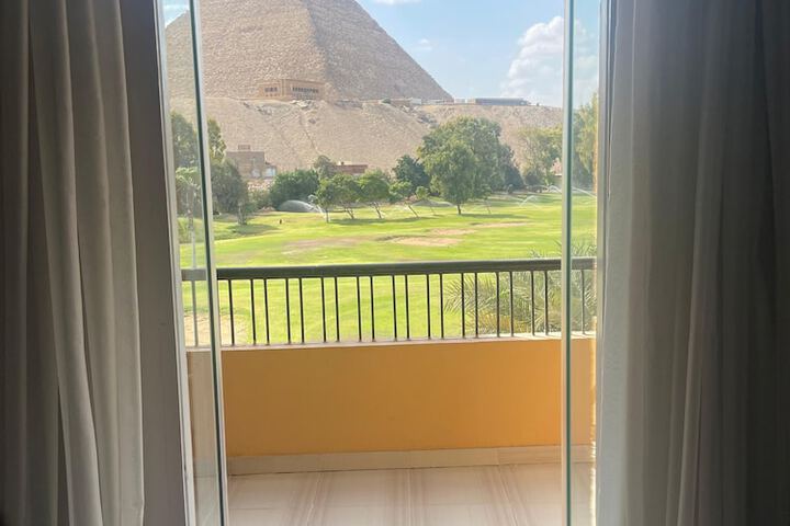 Room 9 of 38