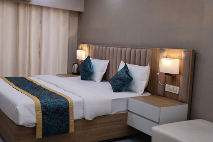 Room 16 of 22