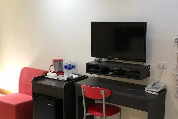 Room 7 of 11