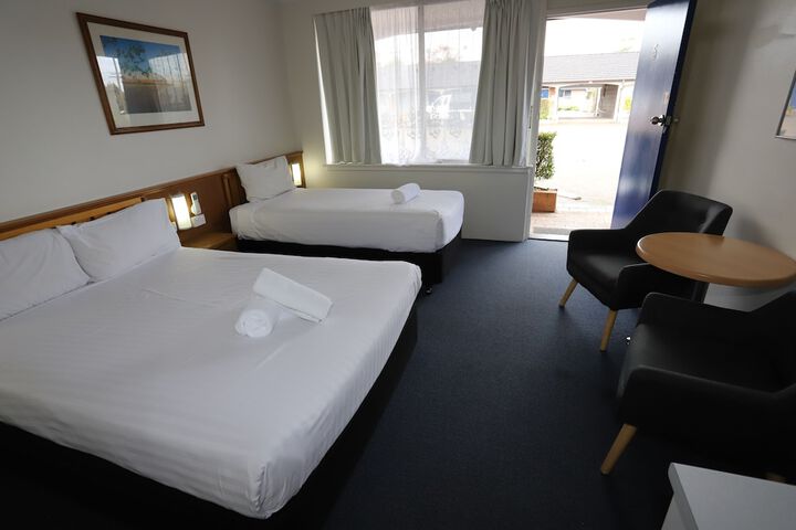 Room 37 of 121