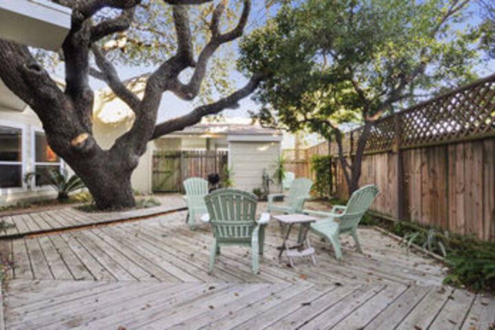 Terrace/Patio 18 of 19