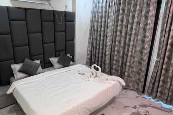 Room 22 of 43