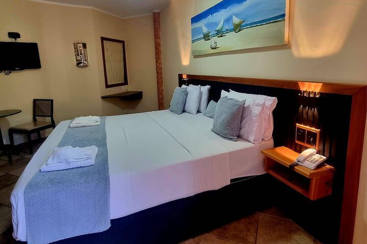 Room 32 of 84