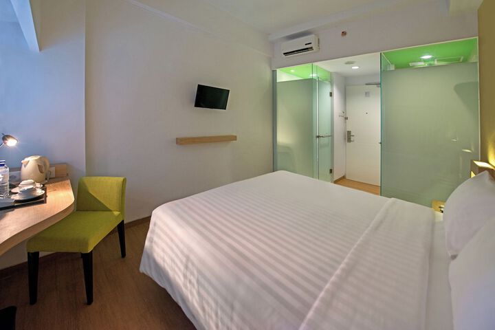 Room 6 of 31