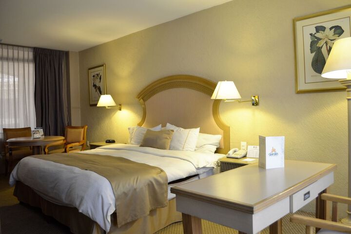 Room 21 of 124