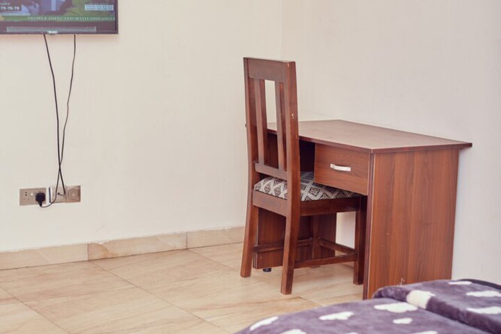 Room 9 of 47