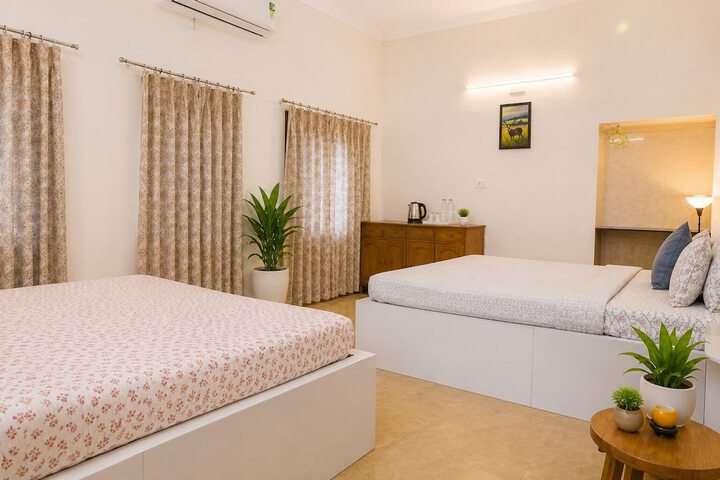Room 4 of 31