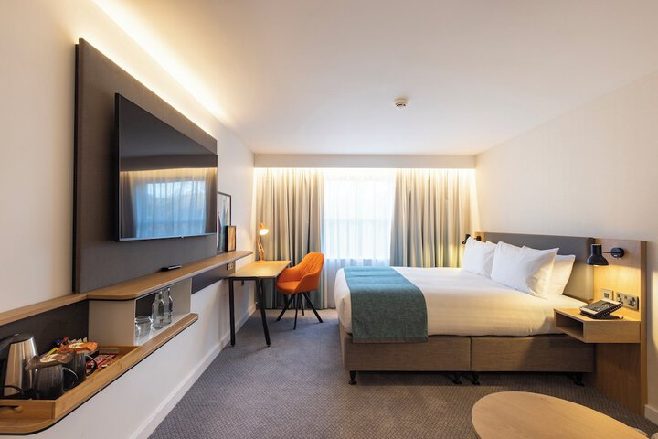 Room 19 of 53