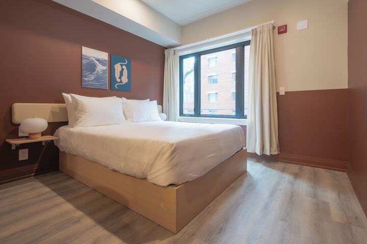 Room 2 of 29