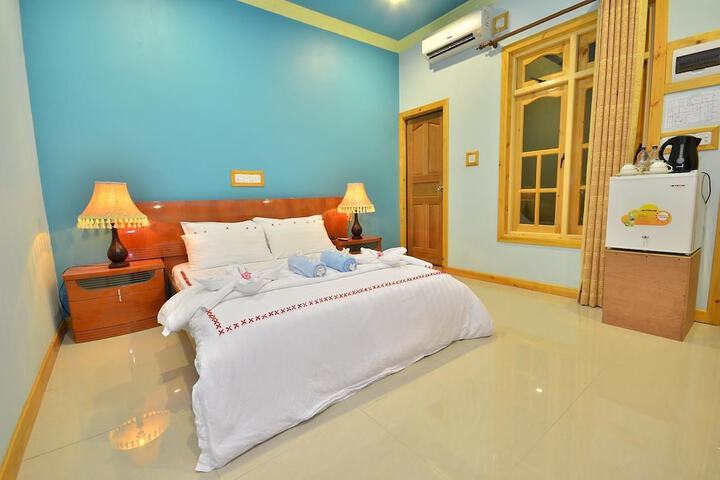 Room 14 of 14