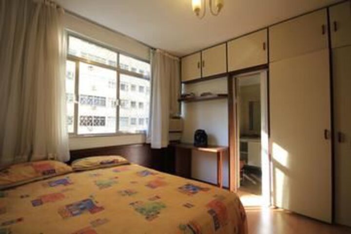 Room 12 of 34