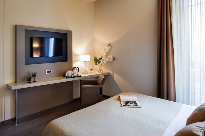 Room 21 of 111