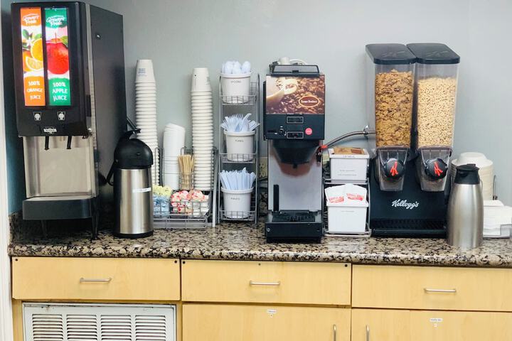 Breakfast area
