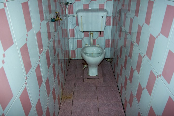 Room 10 of 10