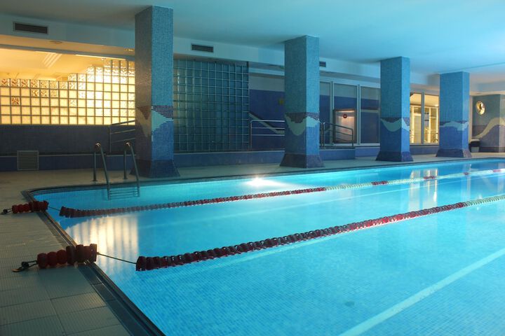 Hotel with Pool