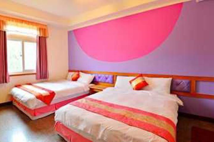 Room 8 of 21