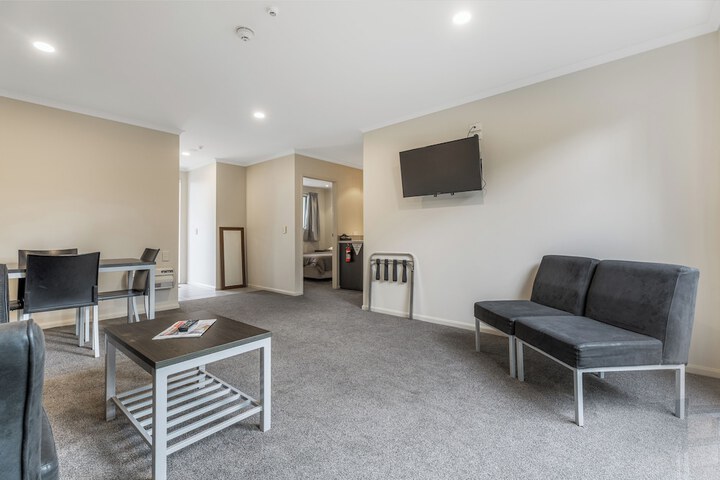 Room 14 of 25
