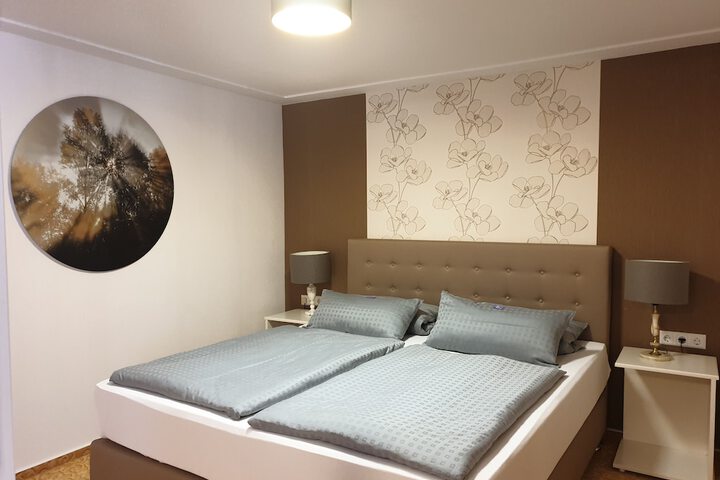 Room 10 of 64