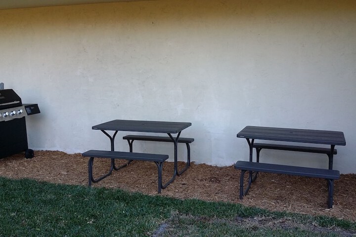 Property Grounds 39 of 51