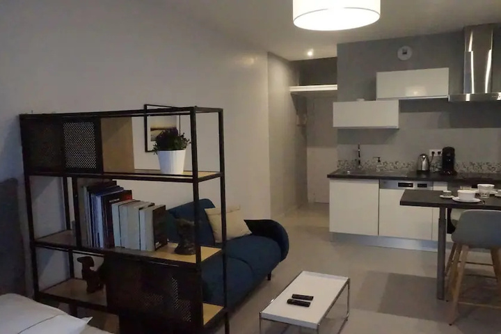 Room 3 of 12
