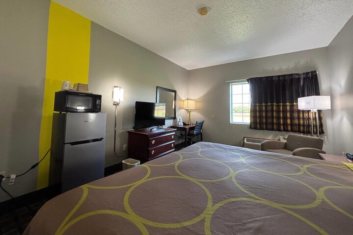 Room 7 of 24
