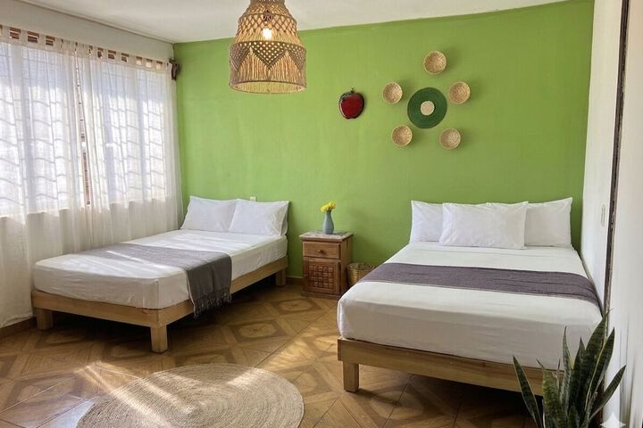 Room 17 of 28