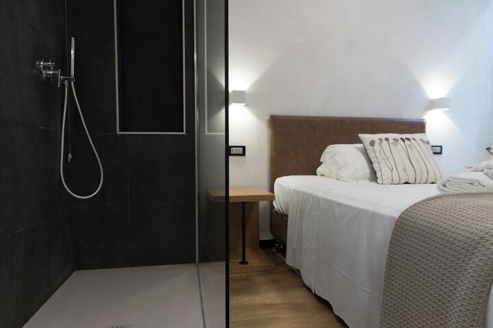 Room 13 of 50