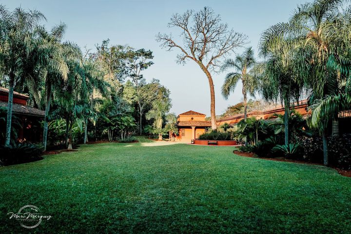 Hotel Exterior 43 of 45