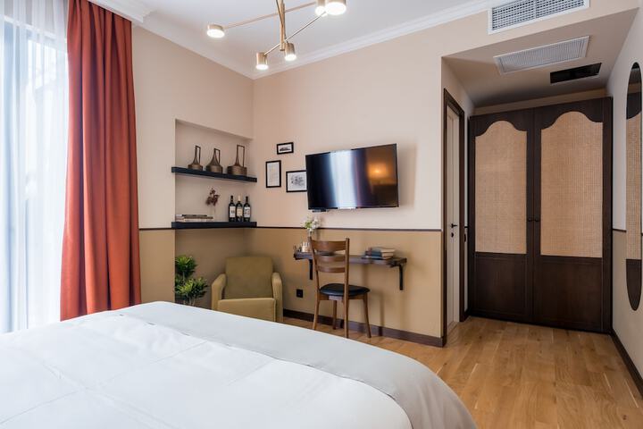 Room 16 of 51