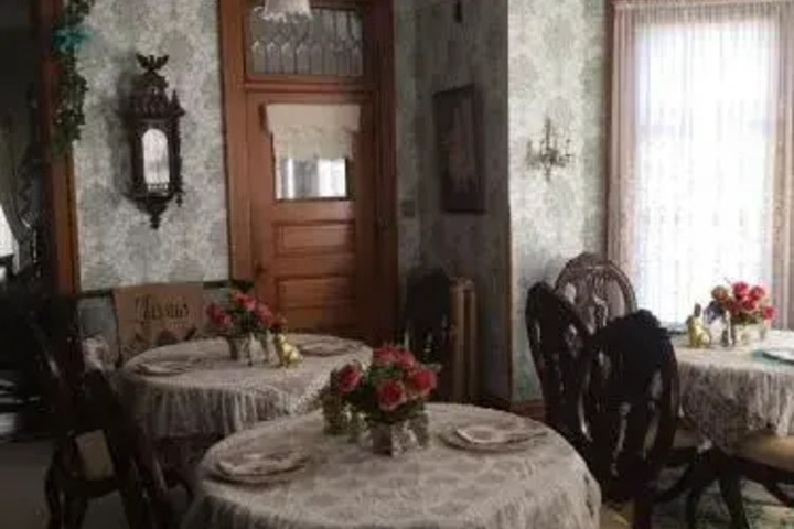 restaurant