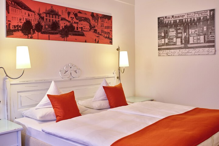 Room 8 of 31