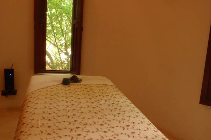 Room 18 of 26