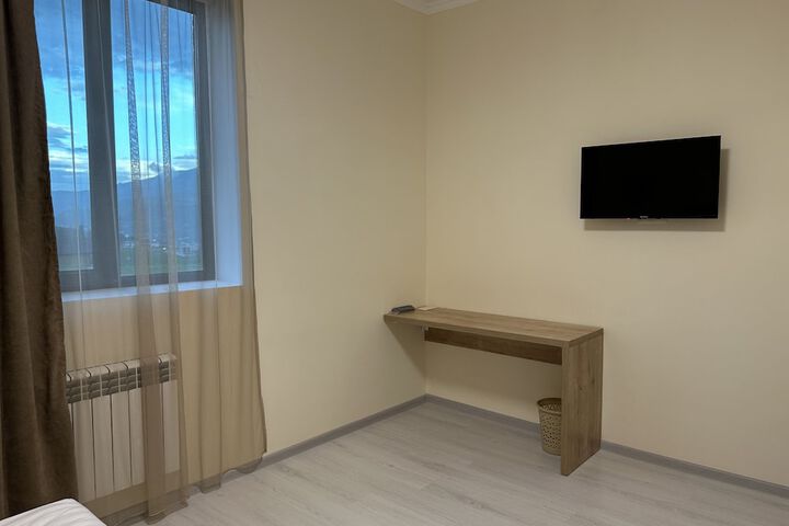 Room 9 of 39