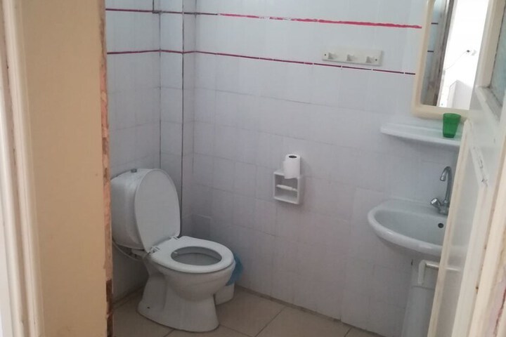 Room 9 of 20