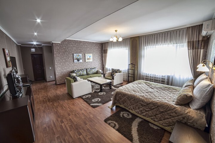 Room 18 of 40