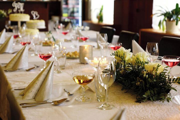 Dining 40 of 55