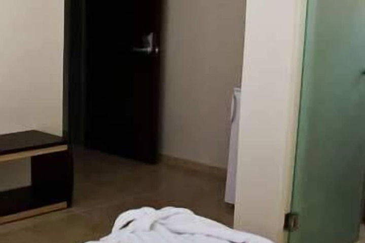 Room 14 of 43