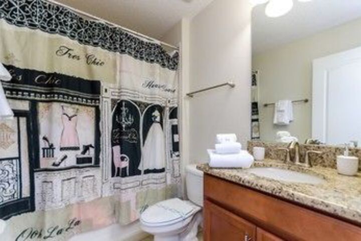 Room 2 of 28