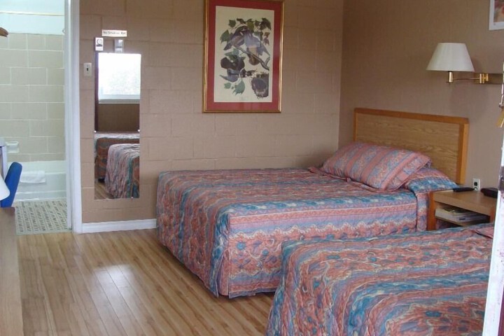 Room 27 of 45