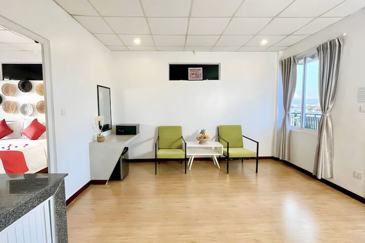 Room 48 of 132