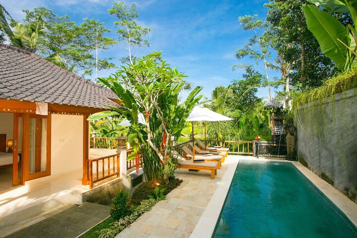 Pesantian Villa & Warung