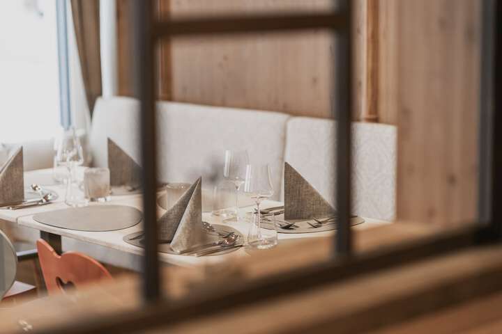 Dining 147 of 200