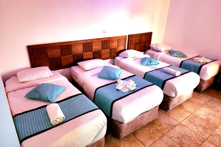 Room 4 of 35