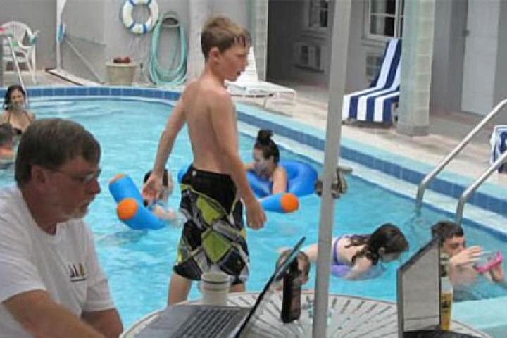 Hotel Pool