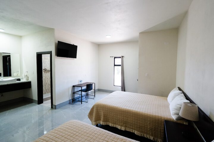 Room 31 of 211