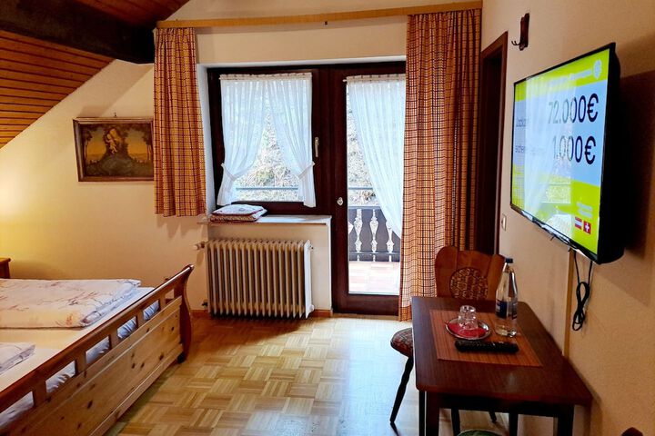 Room 2 of 19