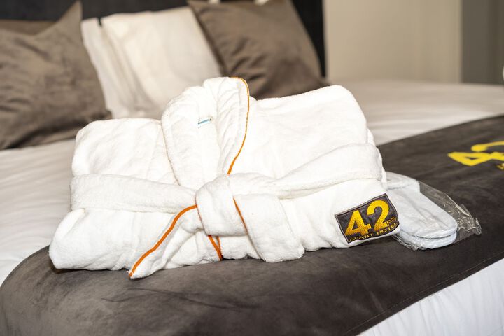 Room 38 of 144
