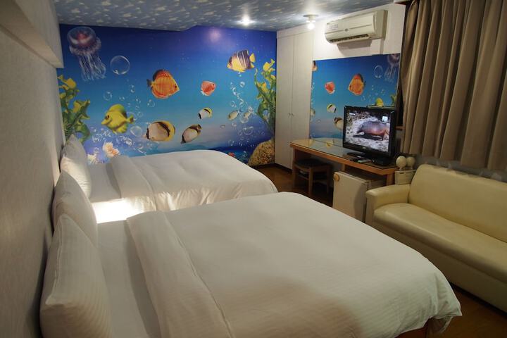 Room 19 of 45