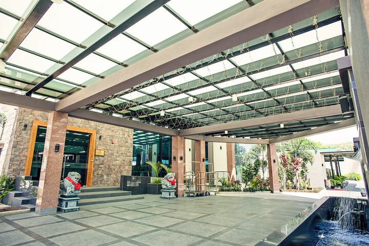 Photo of Laguna Hotel