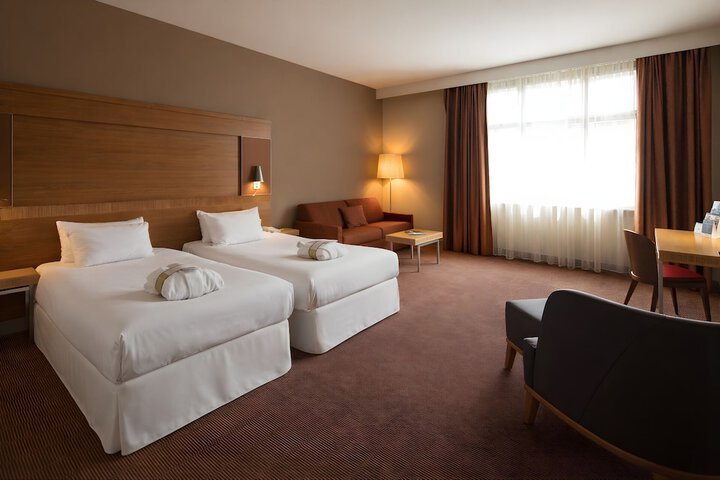 Room 12 of 60